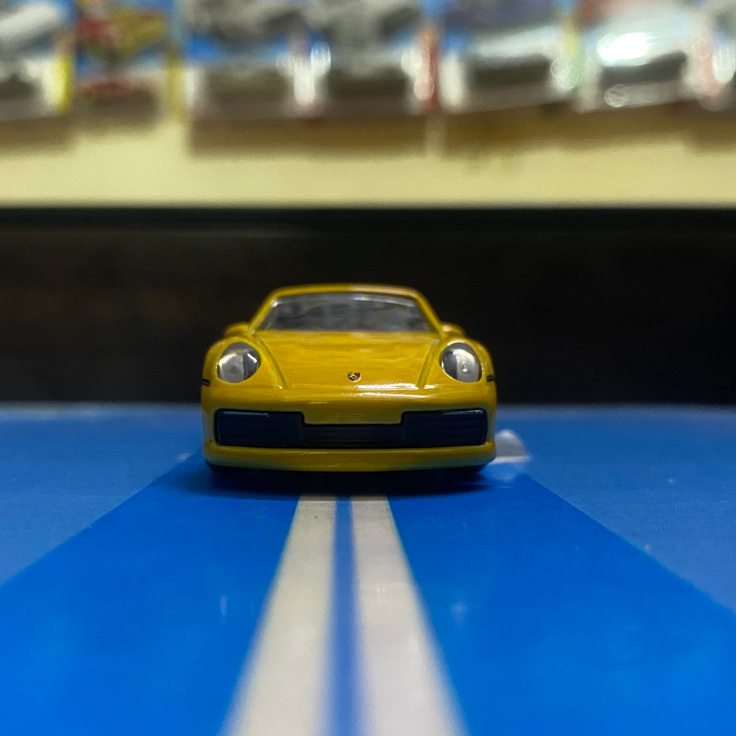 PORSCHE 911 CARRERA S-MAJORETTE