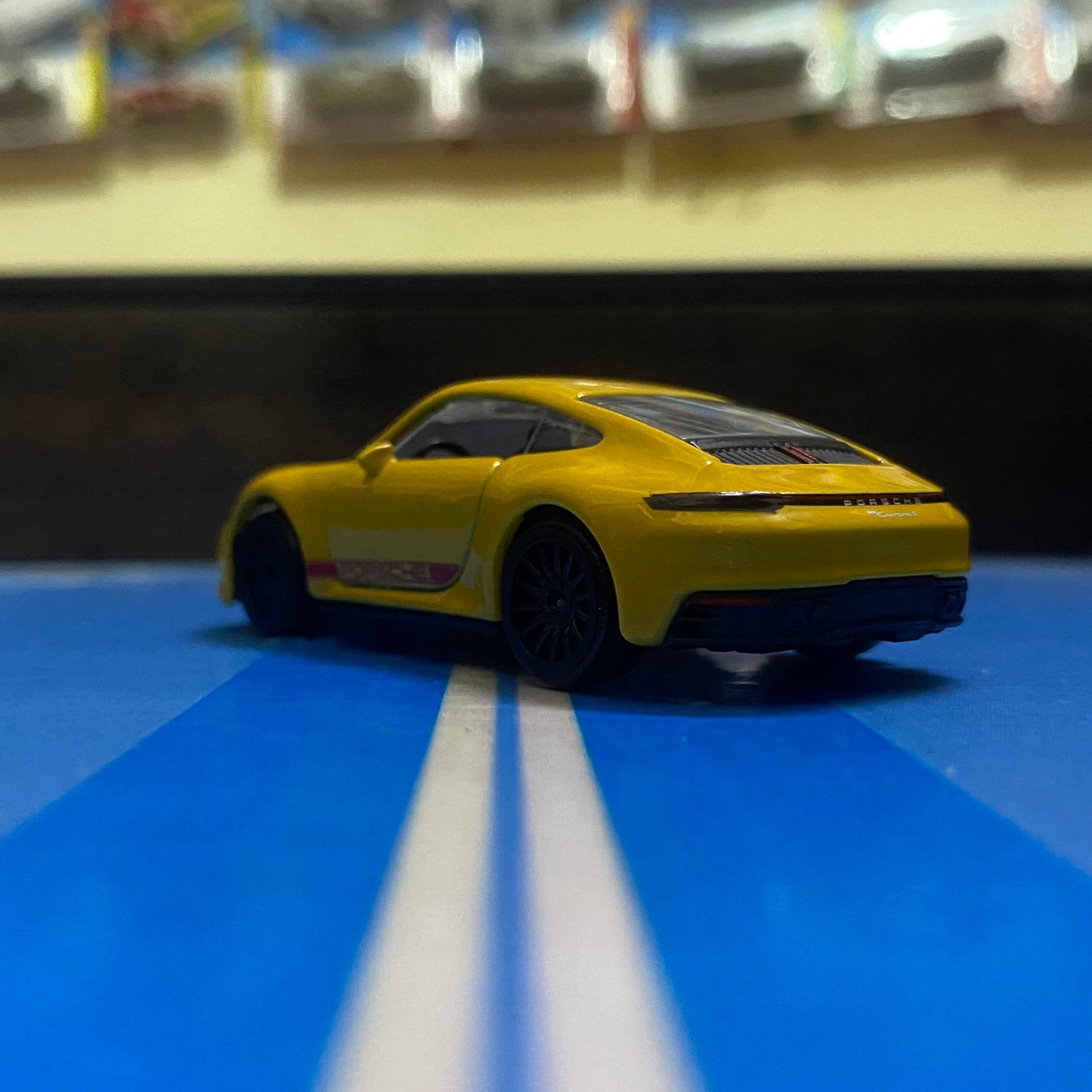 PORSCHE 911 CARRERA S-MAJORETTE
