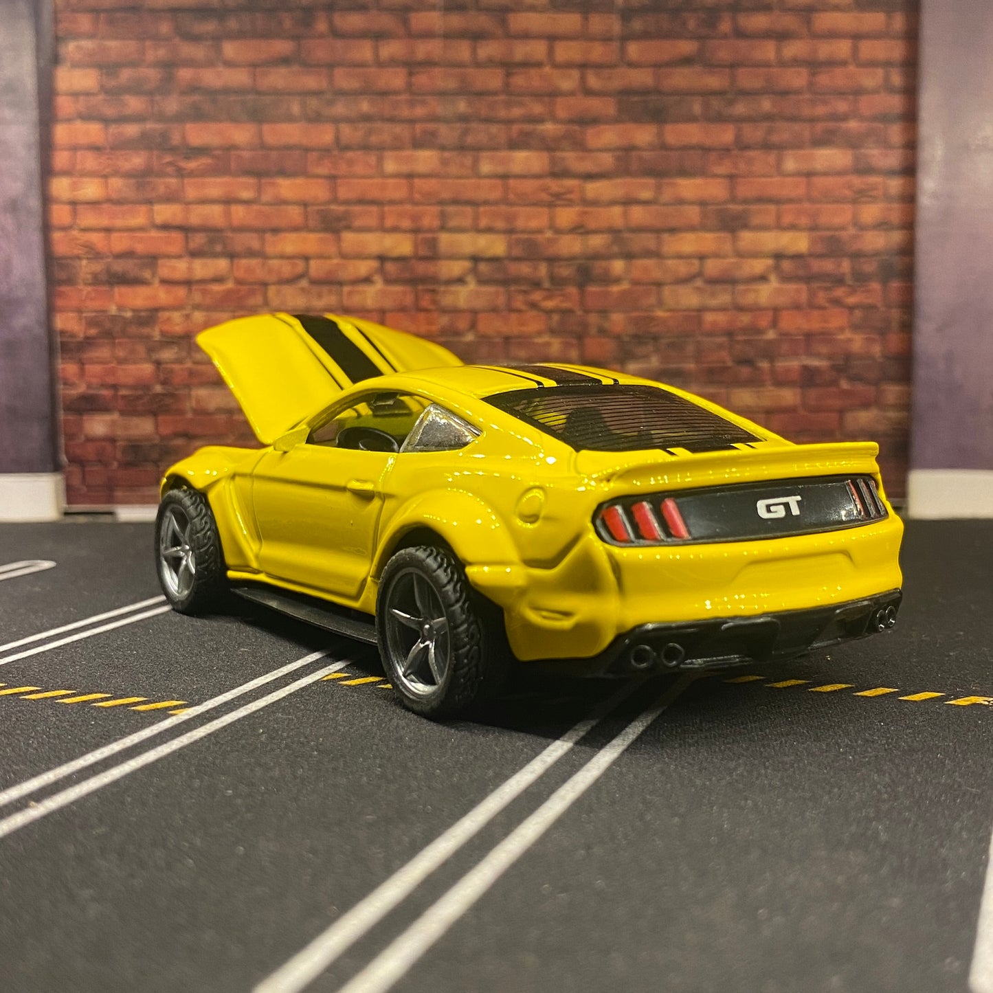 mustang diecast scale model car