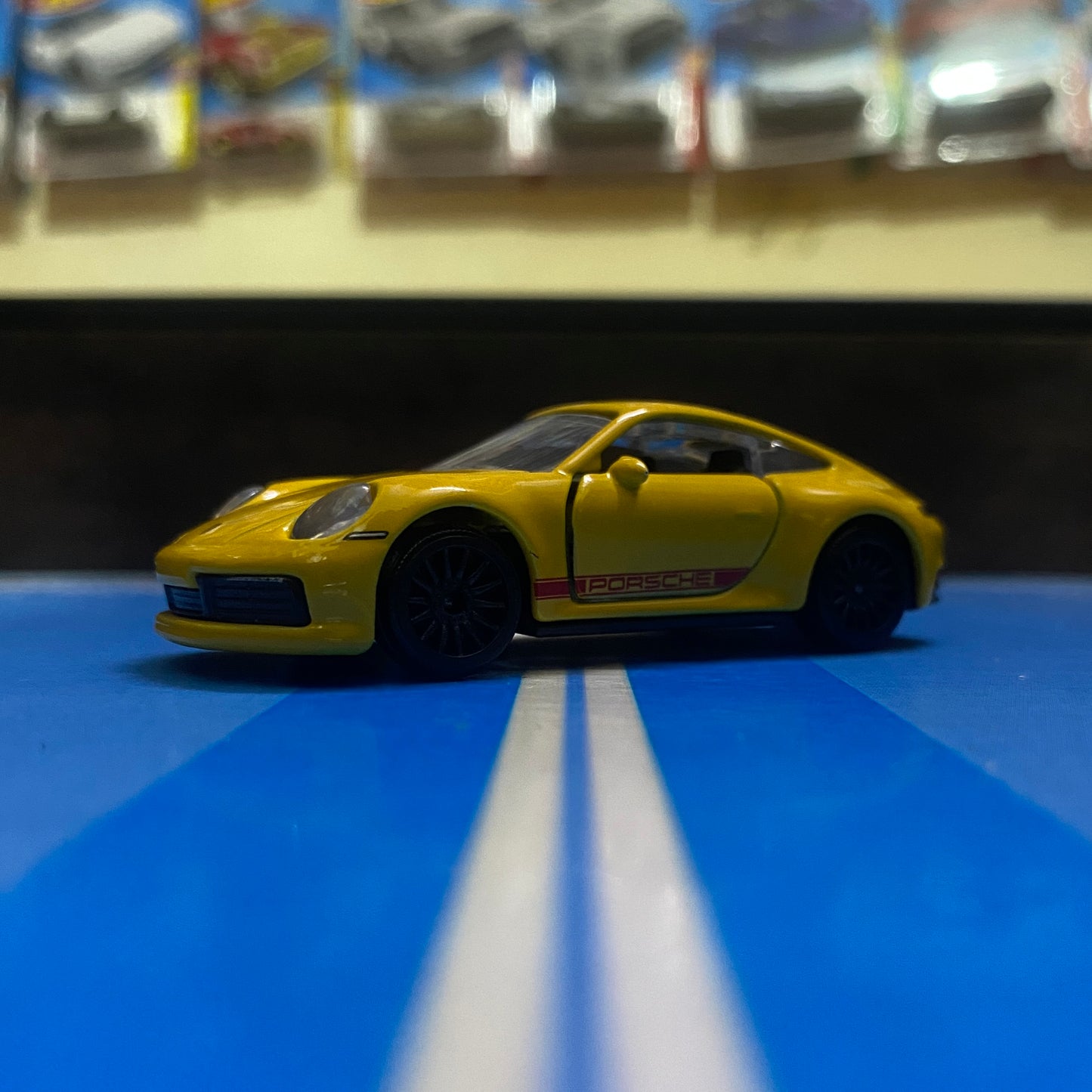 PORSCHE 911 CARRERA S-MAJORETTE