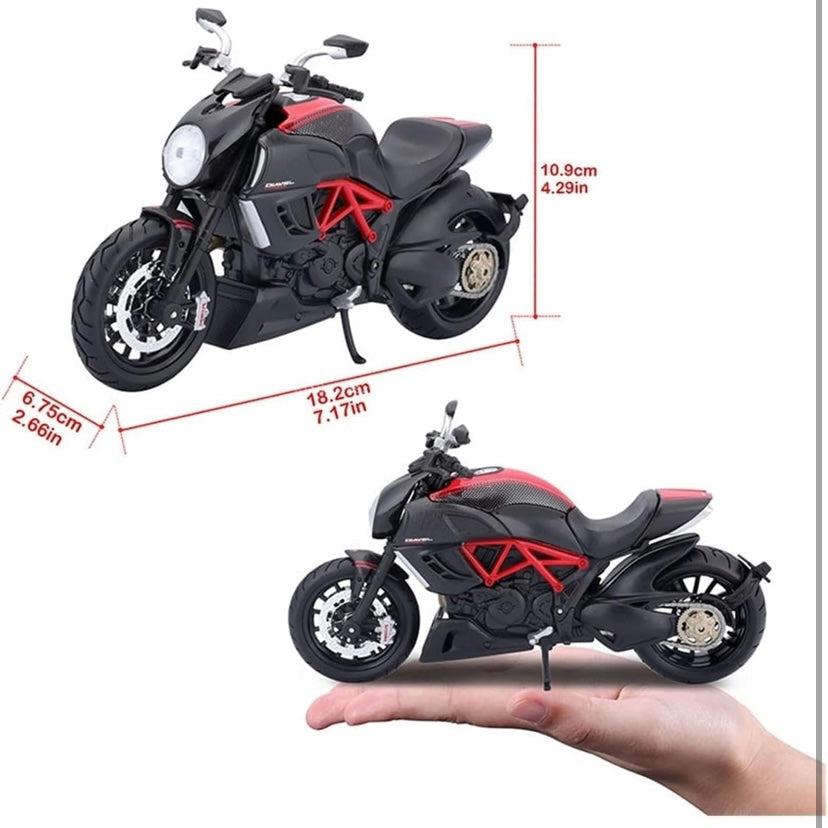 1:12 Ducatti Diavel diecast bike