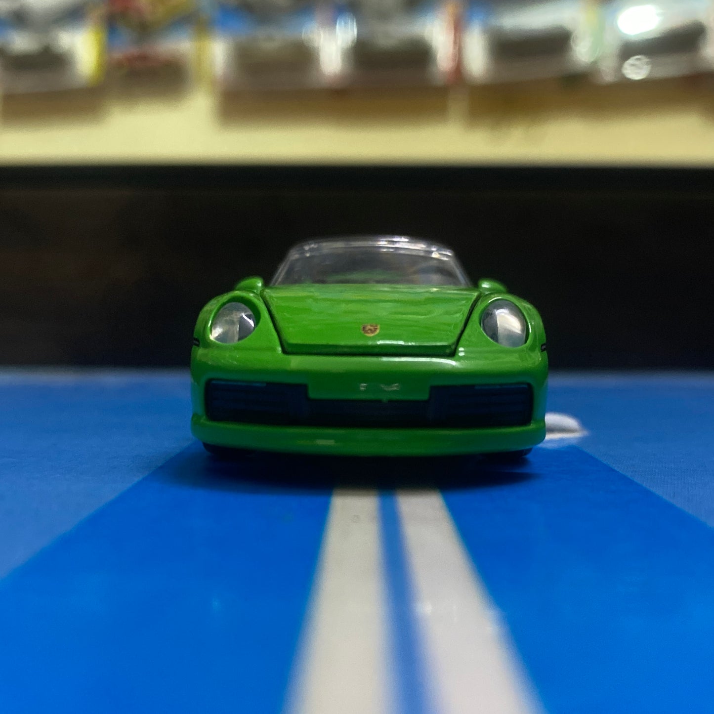 PORSCHE 911 CARRERA S-MAJORETTE