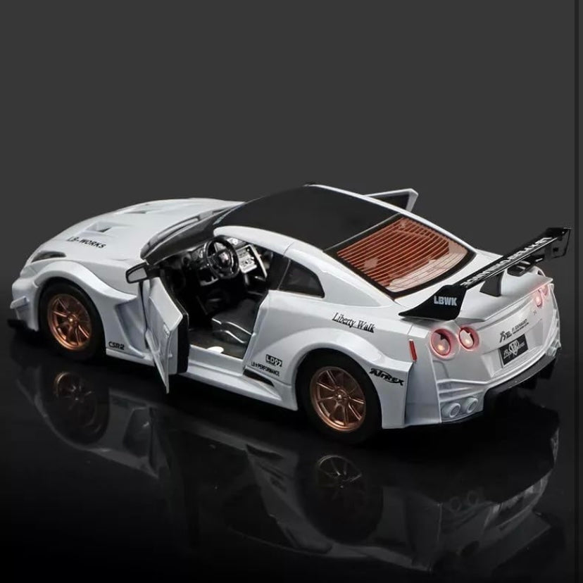 1:24 Nissan GTR CSR2 Skyline diecast car