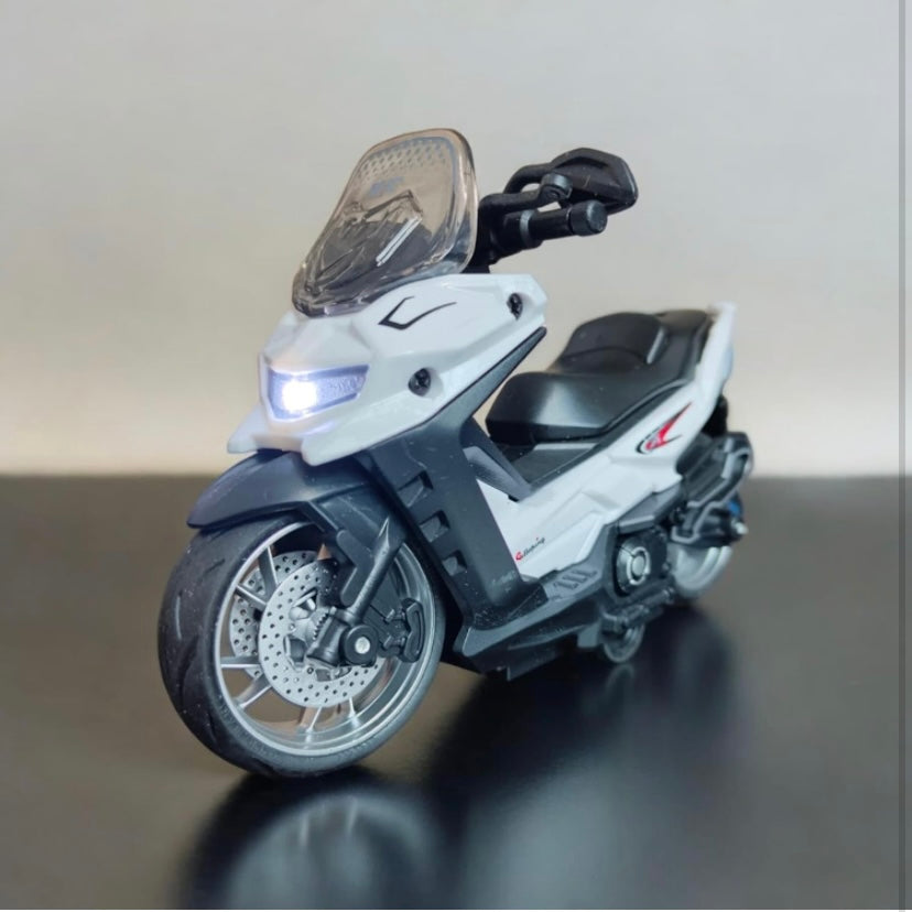 Diecast motorbike scooty 1:14