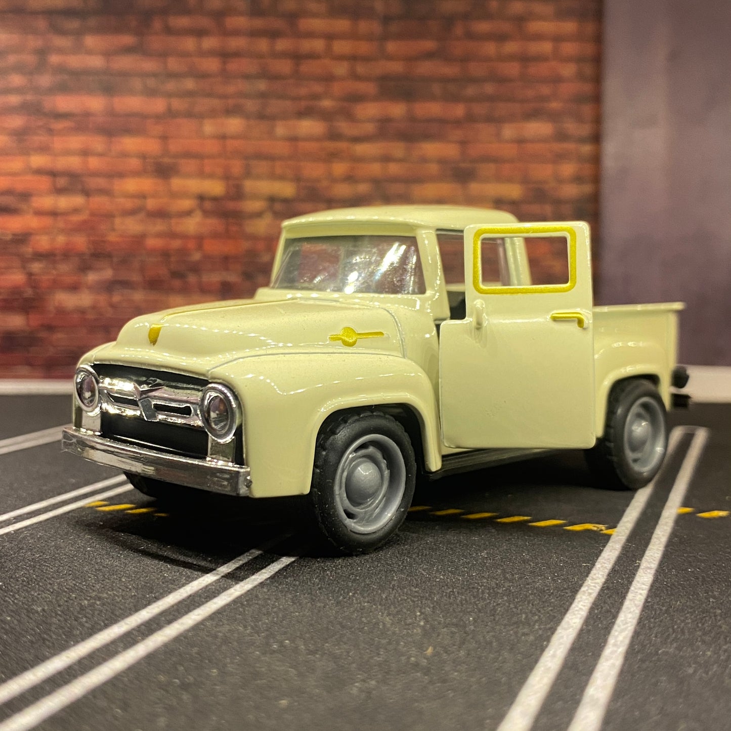 vintage pickup truck 1:38