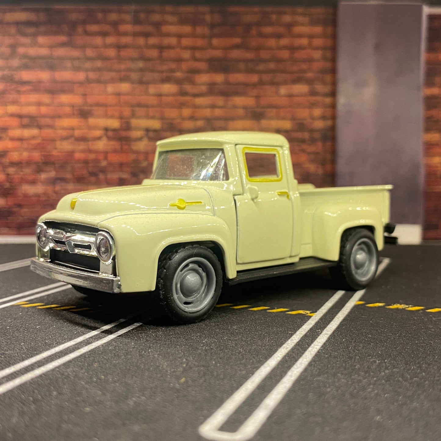 vintage pickup truck 1:38