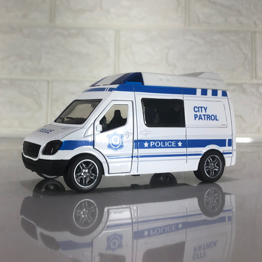 1:38 police truck scale model