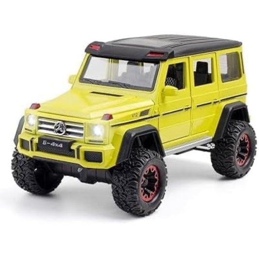 1:24 Mercedes G500 scale model