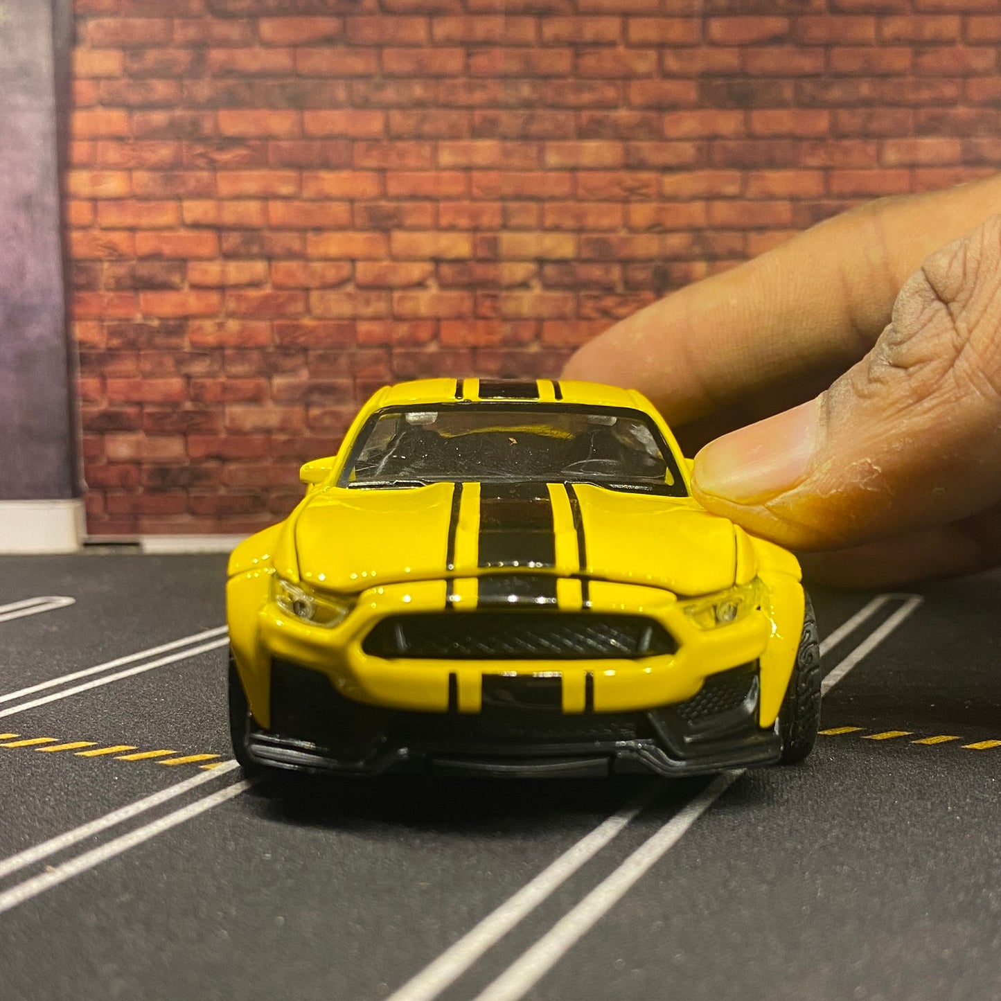 mustang diecast scale model car