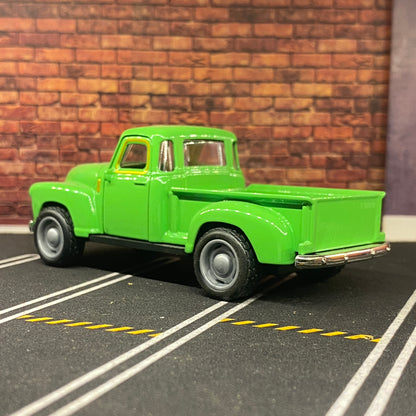 vintage model pickup truck 1:32