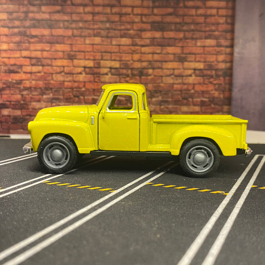 vintage pickup truck 1:32
