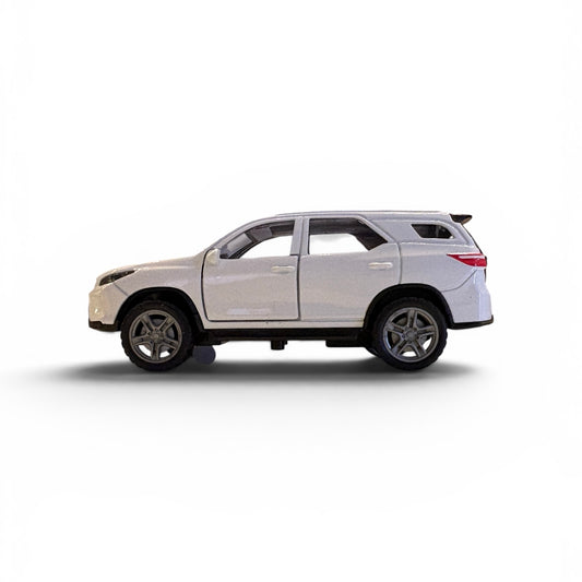 Fortune Car Diecast 1:36 Scale Diecast Pull Back Metal Car
