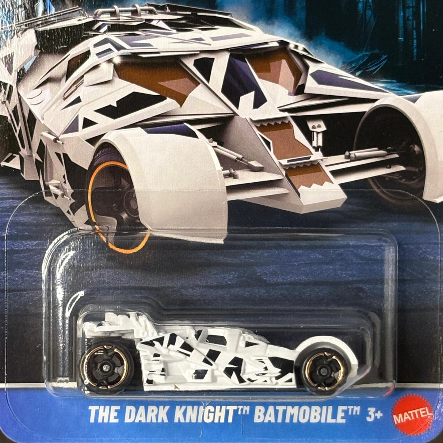 THE DARK KNIGHT BATMOBILE